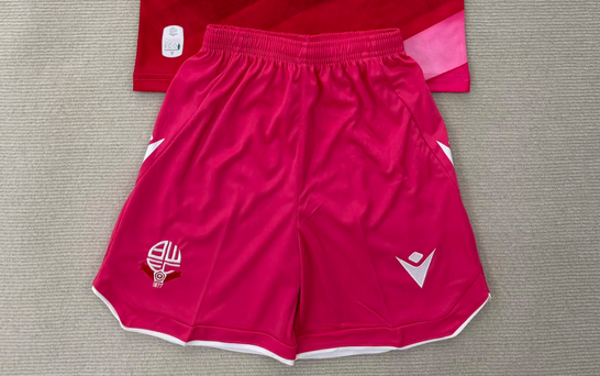 Bolton Wanderers 2025/2026 Third Shorts - Adults Small to 2XL