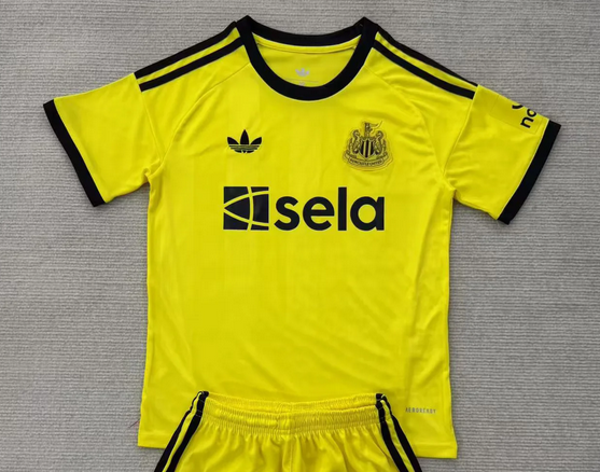 Newcastle United 2025/26 Yellow Goalkeeper Shirt - Kids 3-14 years old and Adults Small to 2XL