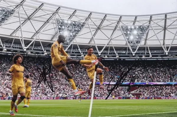 Jean-Philippe Mateta & Yeremy Pino - Hand Signed 12x8 Inch Photograph - Crystal Palace - COA