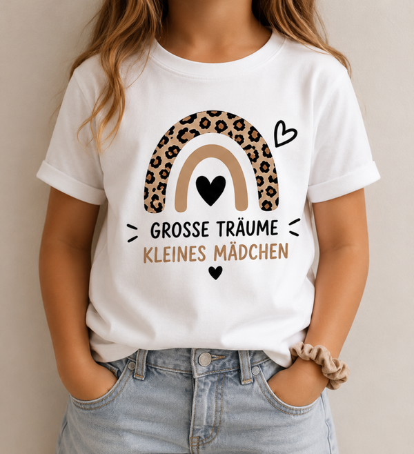 Kinder T-Shirt „Große Träume, kleines Mädchen“ – Leo Regenbogen | Leo Kollektion Kinder