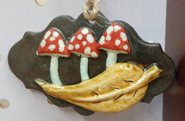 Autumn Plaque with Mushrooms and Leaf 2