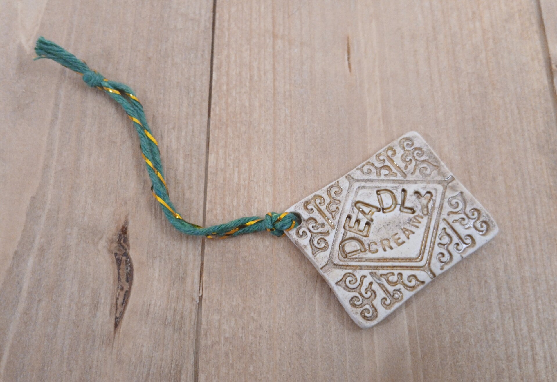 Deadly Cream Vicious Biscuit