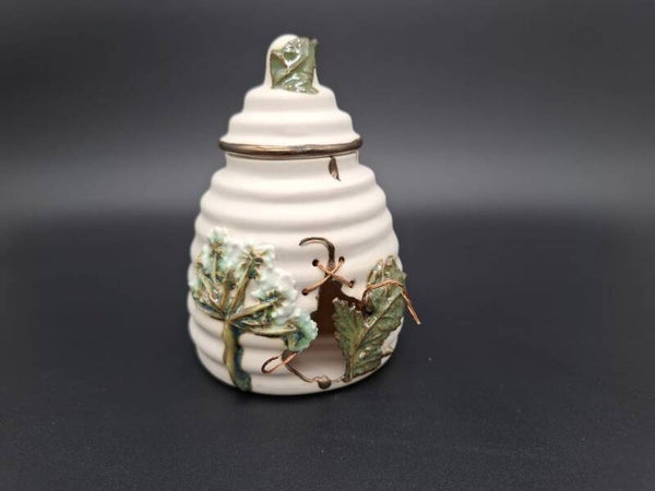 Honey Pot with Hemlock