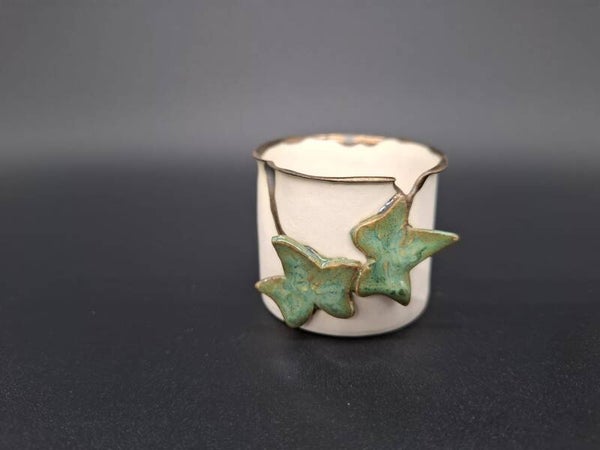 Small Tin with Ivy