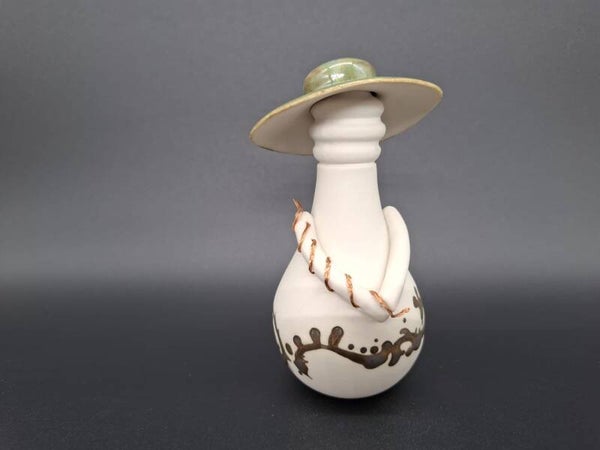 Little Woman - Baster with Teapot Lid Hat