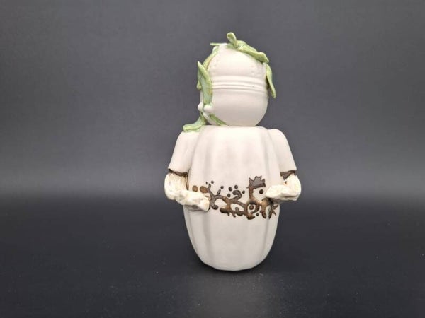 Little Woman - Jelly Moulds & Tea Infuser with Mistletoe