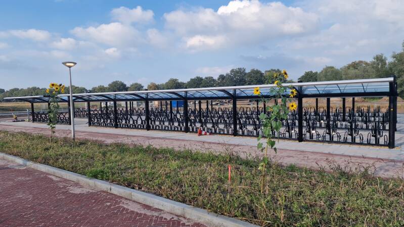 Nieuwe fietsenstalling station Raalte 27-9-2025