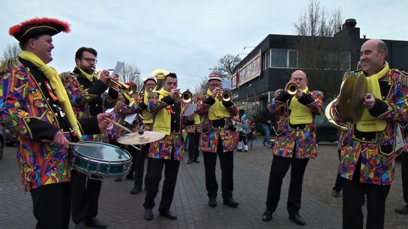 CarnavalRaalte-Kinderoptocht-25februari2017-18.bmp