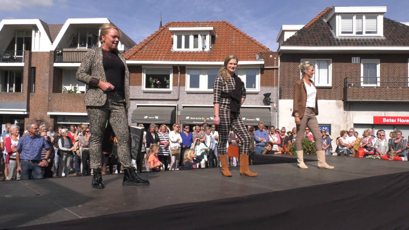 NajaarsmodeshowRaalte-14-09-2019-12.jpg
