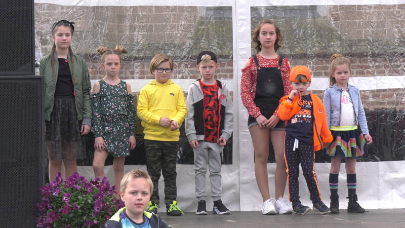 VoorjaarsmodeshowRaalte-30maart2019-001-3.jpg