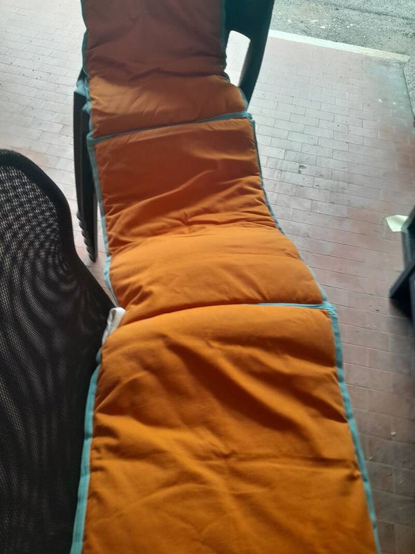cuscini attaccati tra loro per letto matrimoniale aruncioni