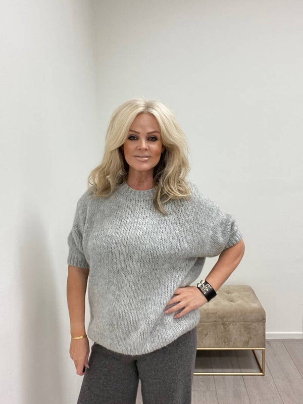 Knit wool sweater grey