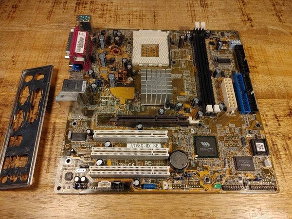 Asus A7V8X-MX SE | Socket A | mATX
