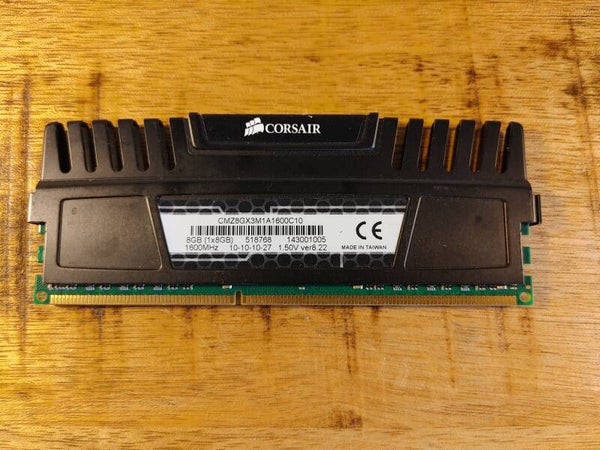 Corsair Vengeance Black 8GB | DDR3 | | 1600Mhz | 1.5V