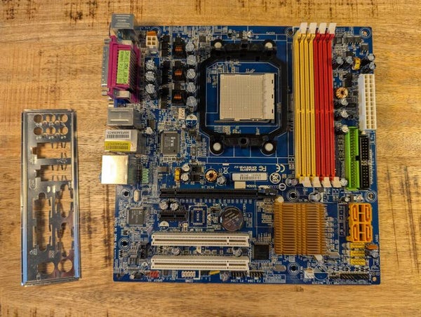 Gigabyte GA-M61P-S2 | Socket AM2 | mATX