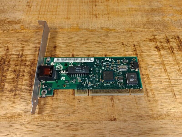 Intel Pro/100S | 10/100Mbp/s | PCI