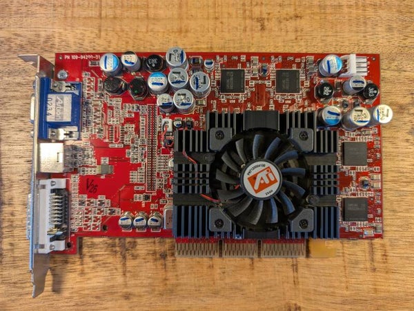 NoName | ATI Radeon 9700 | 128MB GDDR2 | DVI | VGA | AGP