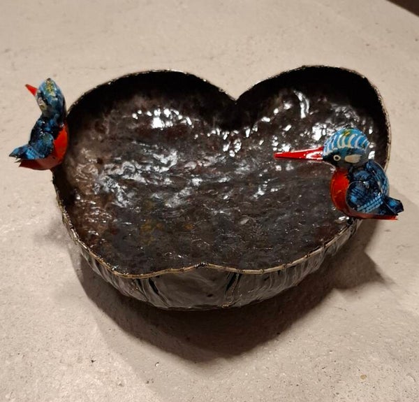 Vogelbadje met ijsvogels