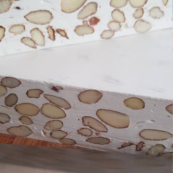 Nougat Blanc au miel de Lavande et Amandes