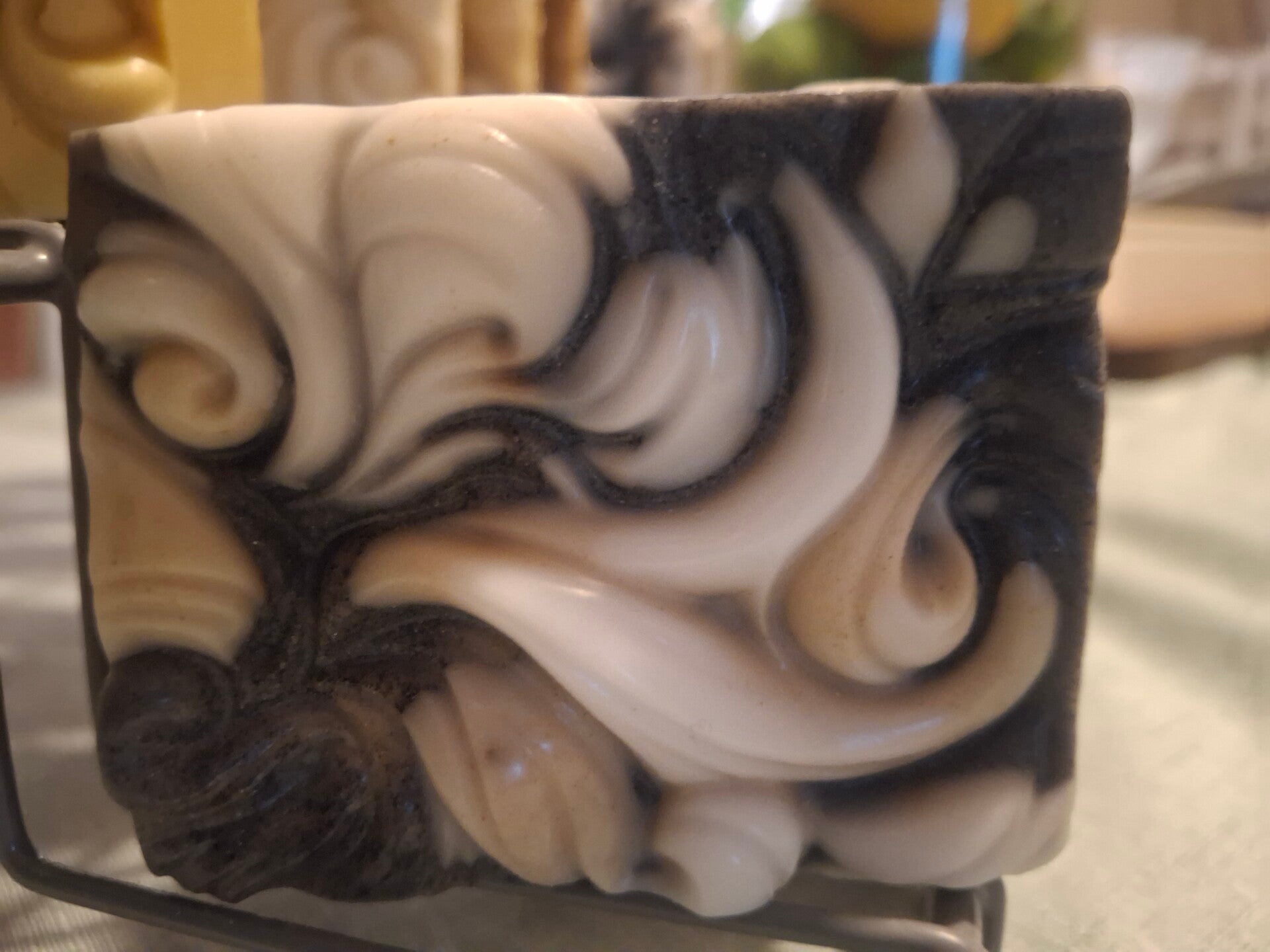 Charcoal & Tea Tree