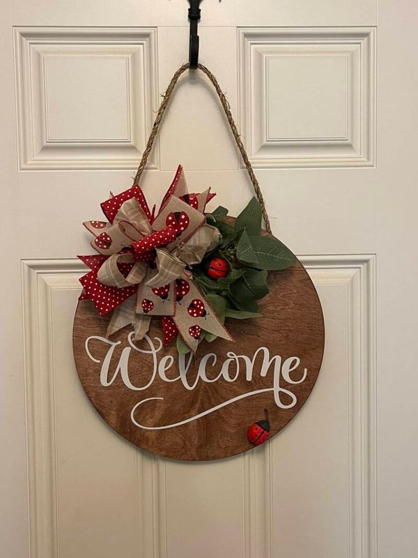 Ladybug Welcome Door Hanging Round