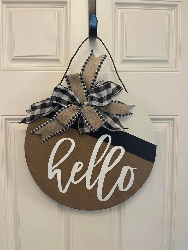 'Hello' Door hanging Round