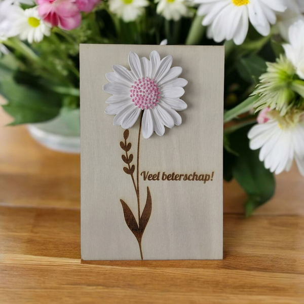 Madelief houten kaart veel beterschap!