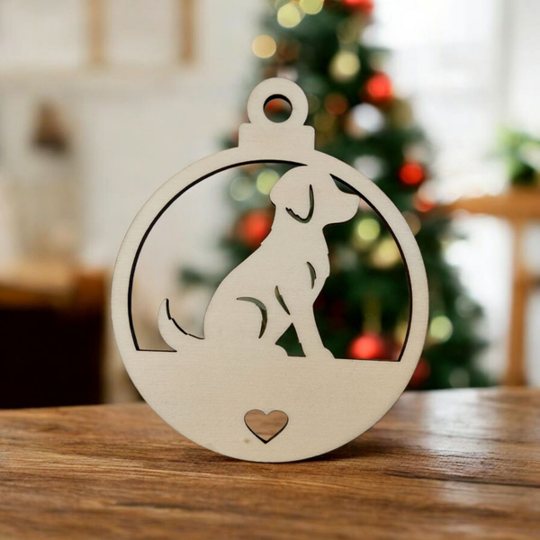 Gepersonalisseerde kerstbal in hout met naam van de hond
