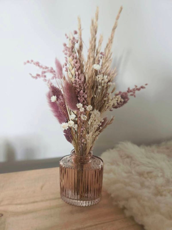 Vaasje Lily + boeketje