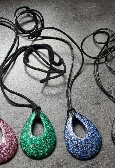Orgonite goodvibes.- orgonite hanger informatie