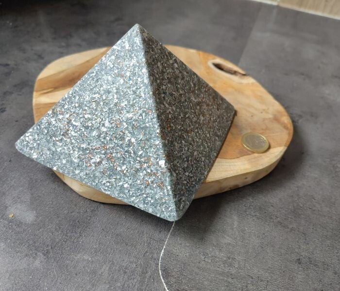 ORGONITE PIRAMIDE
