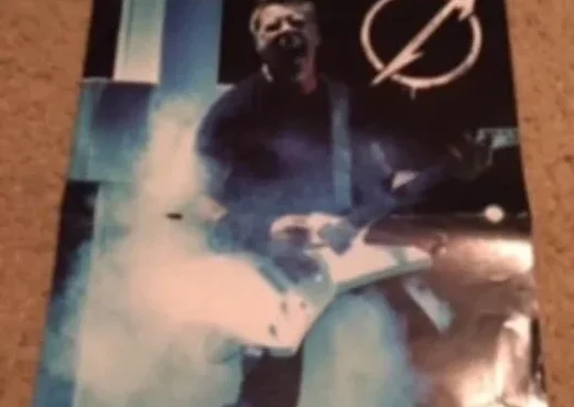 Size and Display of Metallica poster