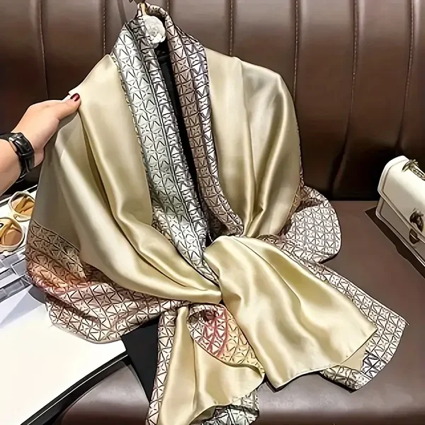 Satijnen omslagdoek wit/ecru