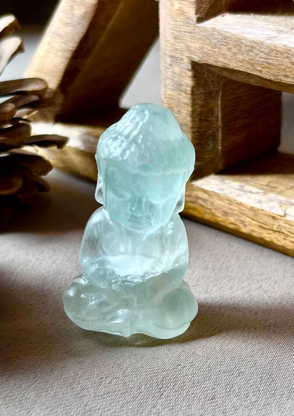 Bouddha en fluorite multicolore