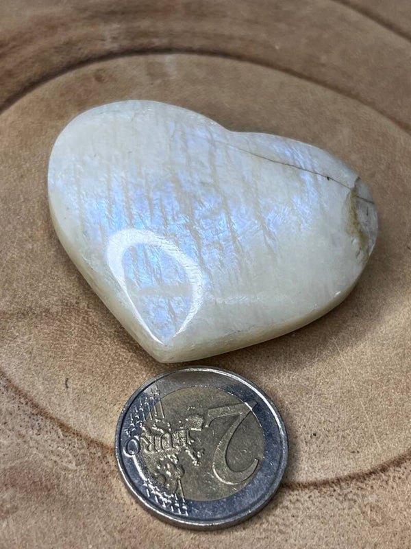 Coeur en pierre de lune