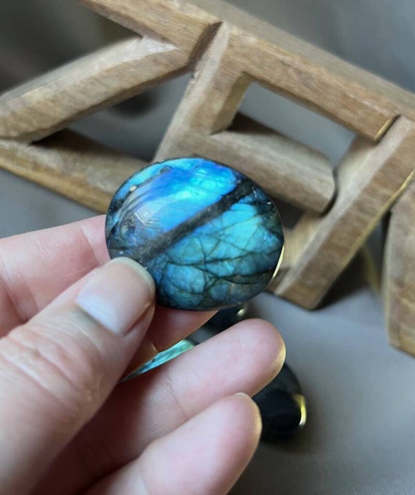 Galet en labradorite