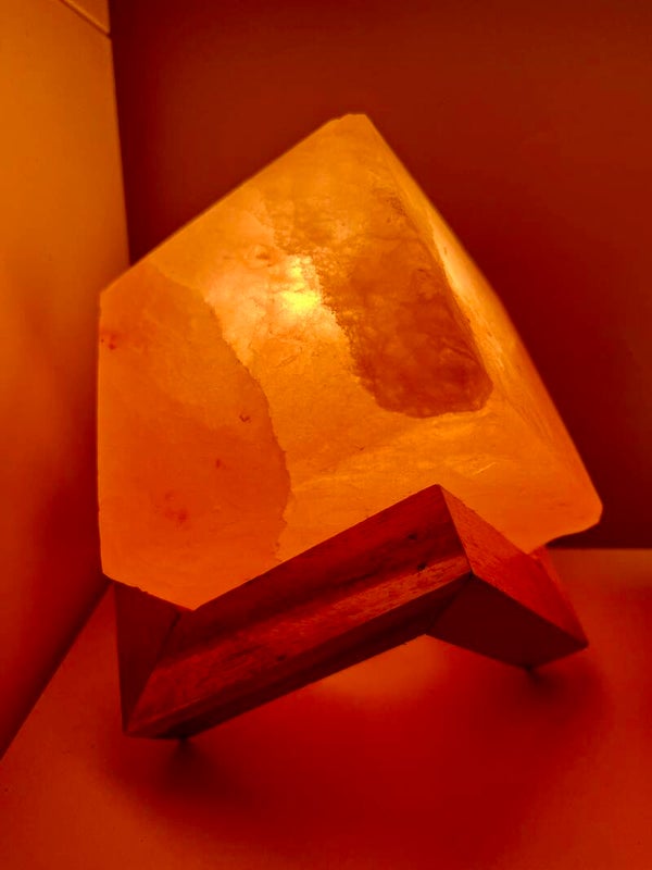 Lampe cube en sel de l'Himalaya