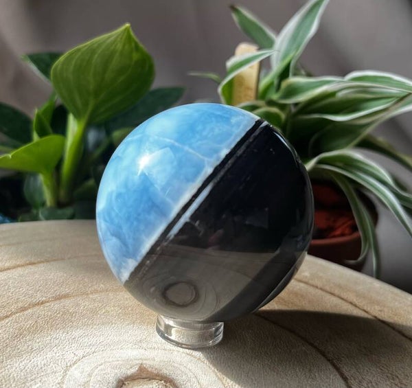 Sphère en opale bleue