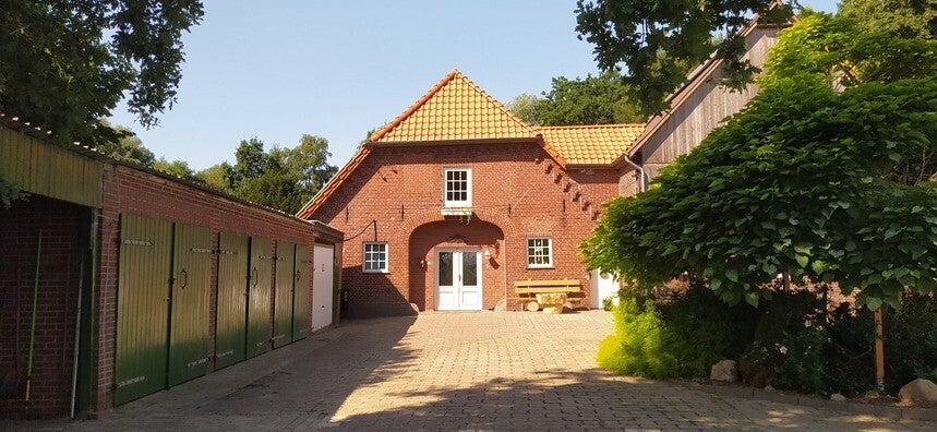 https://das-ferienhaus-mooroase-bauerngarten-liegt-mitten-im-ovelgoenner-moorgebiet