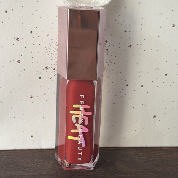 Plumping gloss