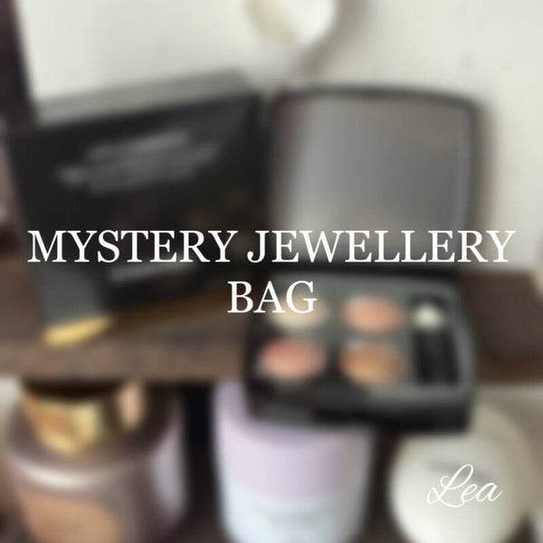 Mystery jewellery set