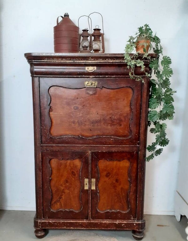 Stoere shabby biedermeier kast