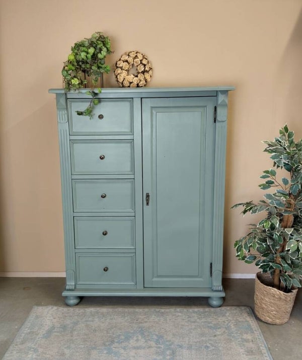 Oud groene grenen spekkast / broodkast