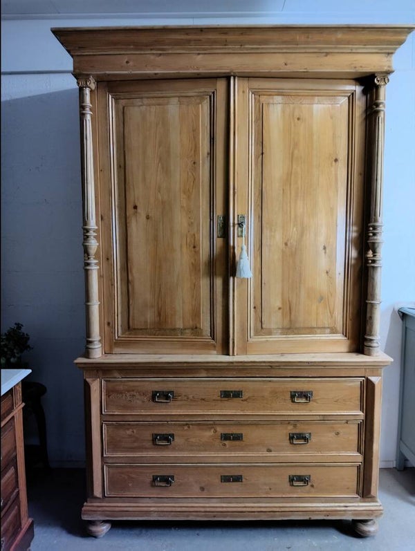 Demontabel grenen kabinet