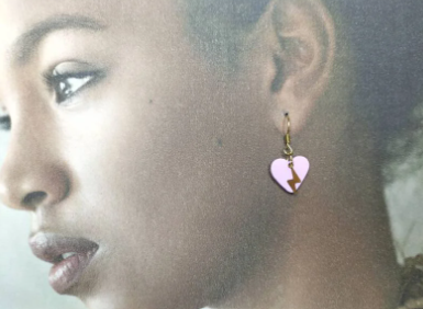 Boucle d'oreilles Coup de foudre rose BO109B