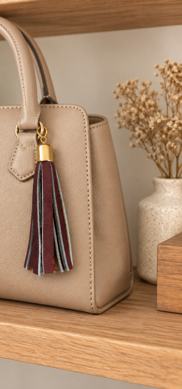 Pompon cuir bordeaux POM5