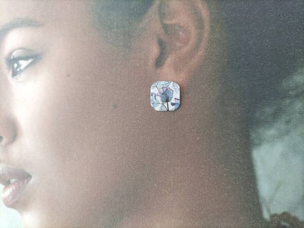 Boucles d'oreilles fleurs bleues BO81