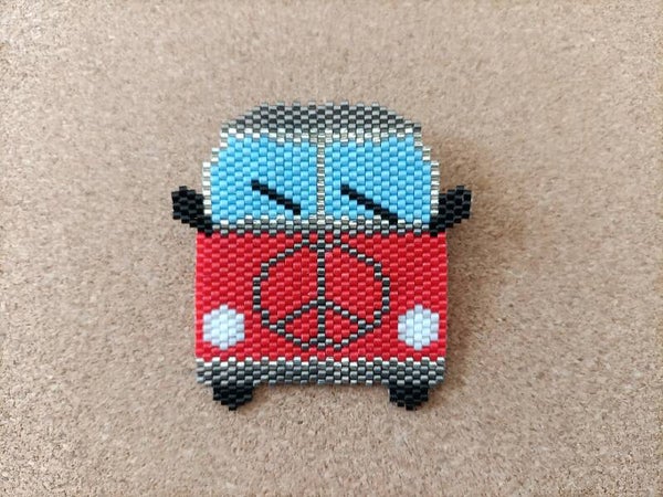 Pin's Van P12