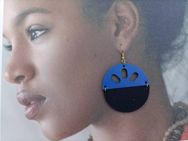Boucles d'oreilles cuir bleue/noire BO88B