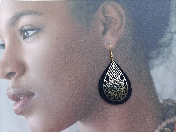 Boucles d'oreilles cuir attrape rêve noire BO90B